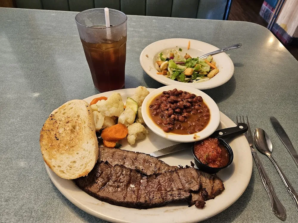 Tri-Tip and Pinquito Beans